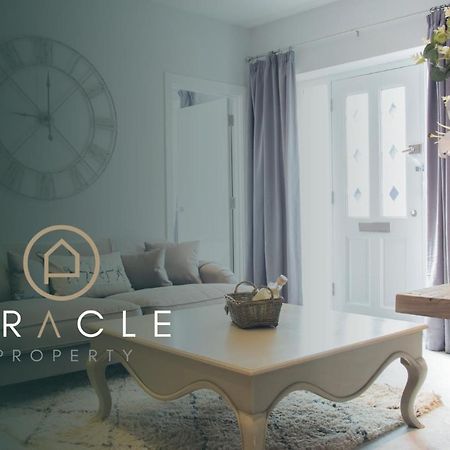Modern Apartment With Free Parking And Wifi Stratford-upon-Avon Eksteriør billede