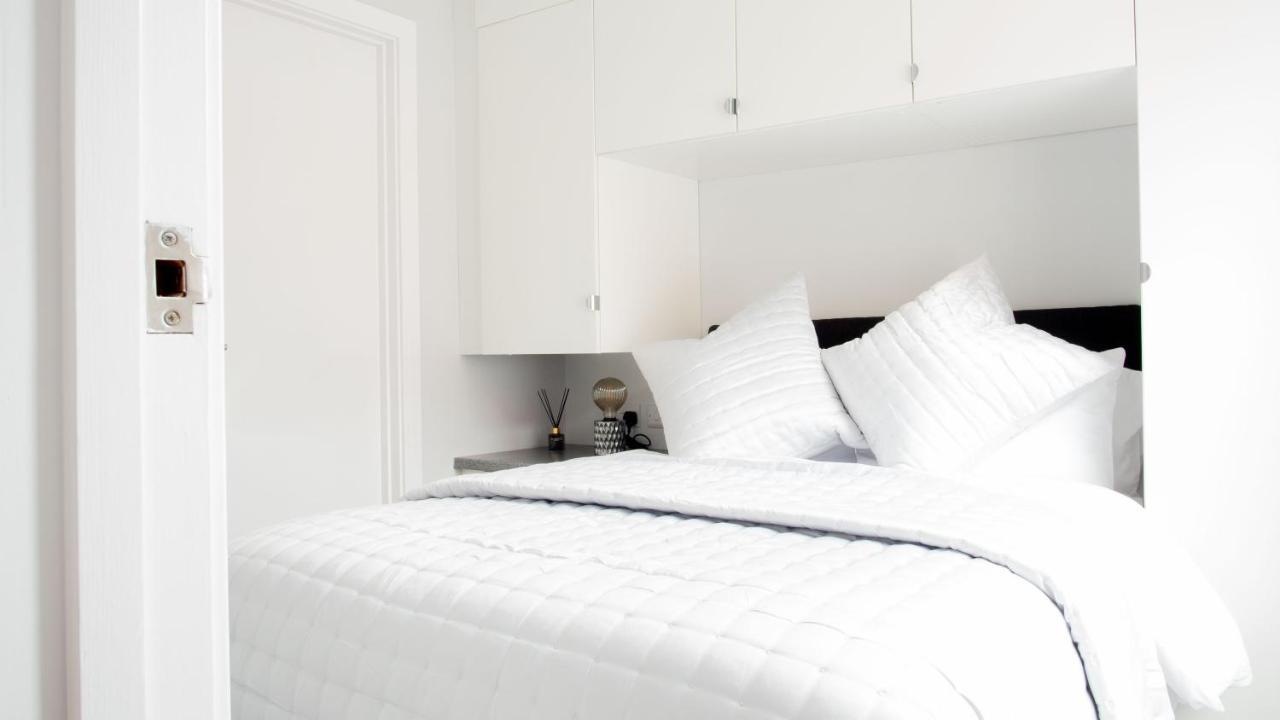 Modern Apartment With Free Parking And Wifi Stratford-upon-Avon Eksteriør billede