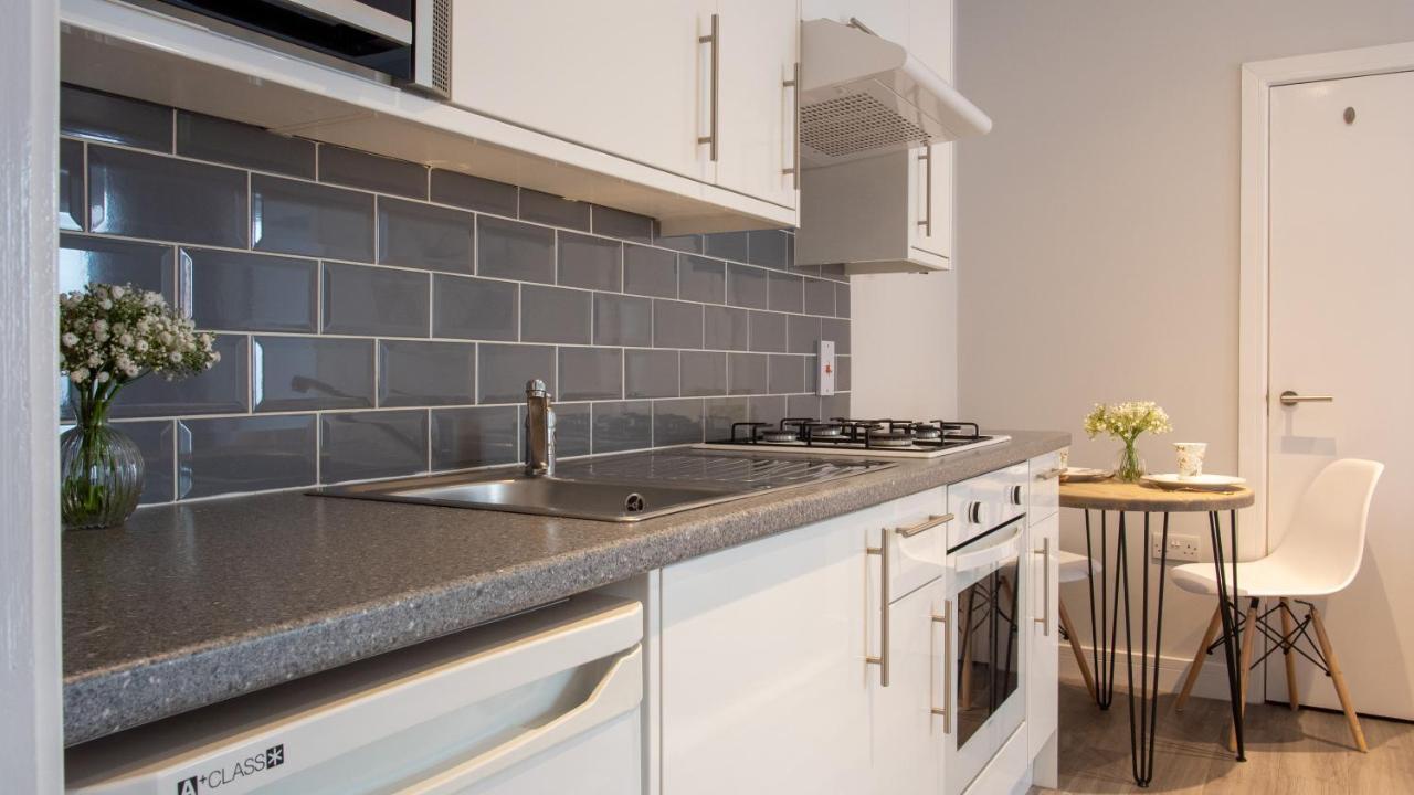 Modern Apartment With Free Parking And Wifi Stratford-upon-Avon Eksteriør billede