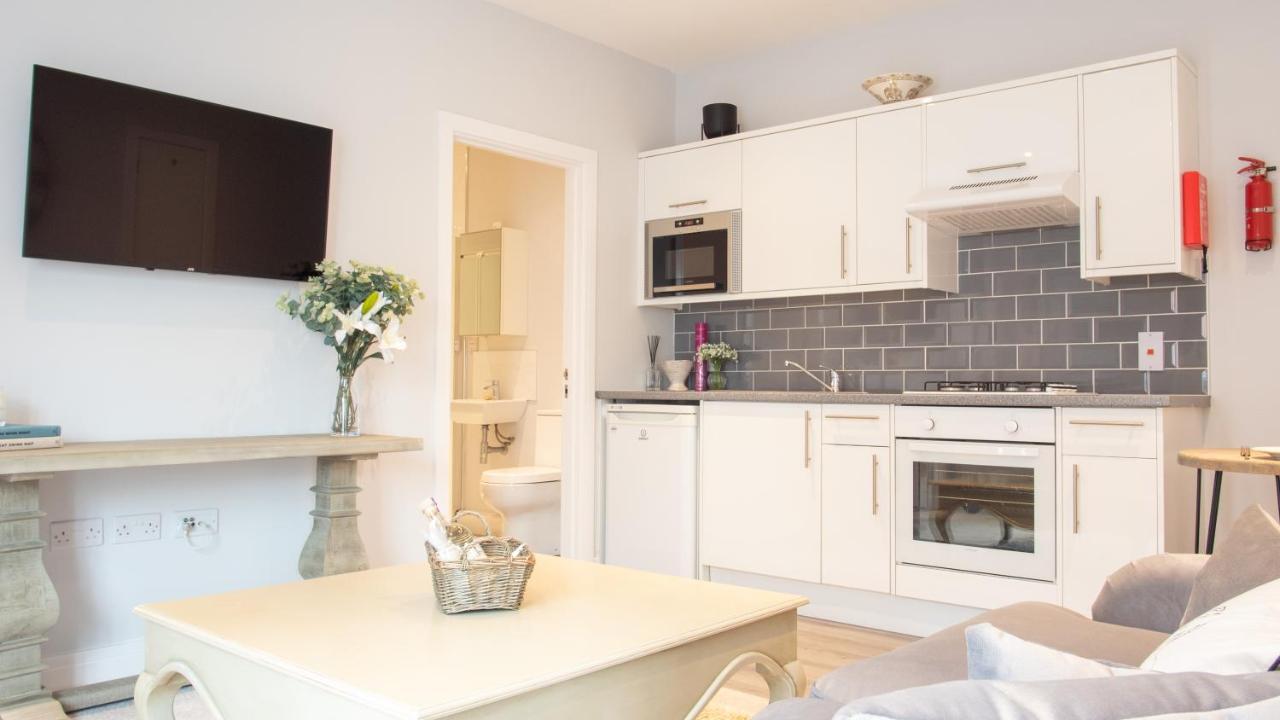 Modern Apartment With Free Parking And Wifi Stratford-upon-Avon Eksteriør billede