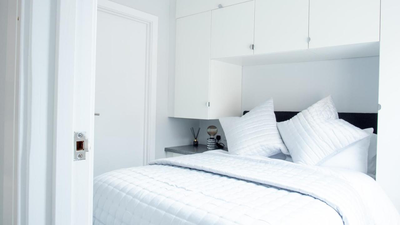 Modern Apartment With Free Parking And Wifi Stratford-upon-Avon Eksteriør billede