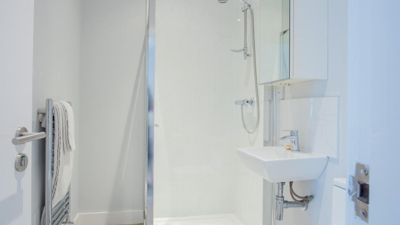 Modern Apartment With Free Parking And Wifi Stratford-upon-Avon Eksteriør billede