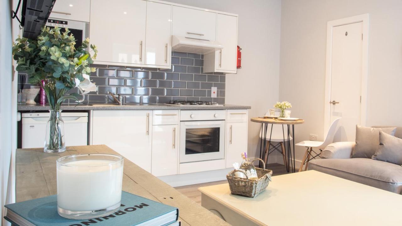 Modern Apartment With Free Parking And Wifi Stratford-upon-Avon Eksteriør billede